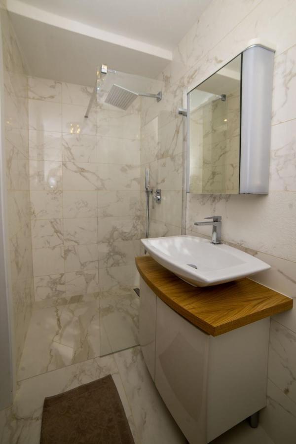 Apartman Alexander ตาตรันสกา ลอมนีจา ภายนอก รูปภาพ