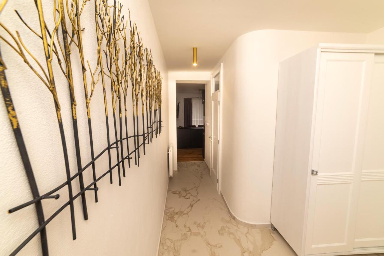Apartman Alexander ตาตรันสกา ลอมนีจา ภายนอก รูปภาพ