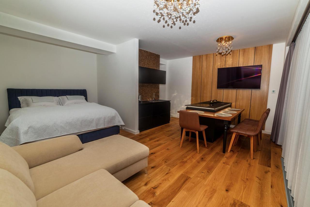 Apartman Alexander ตาตรันสกา ลอมนีจา ภายนอก รูปภาพ
